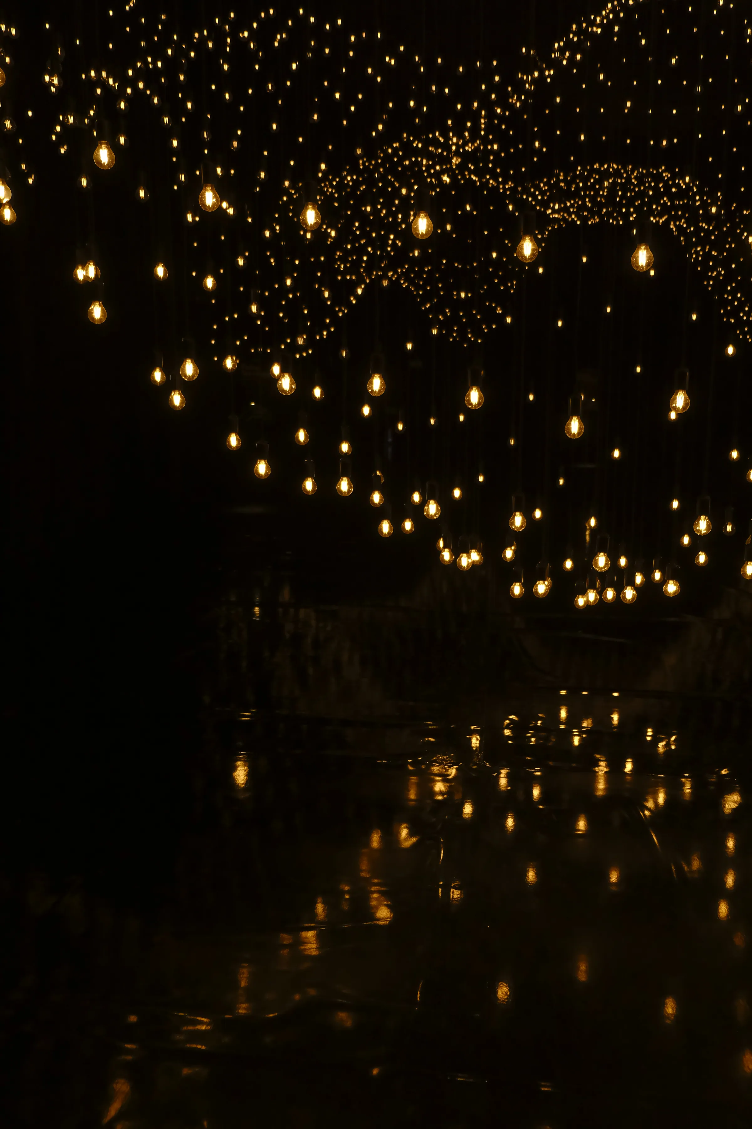 Luces sobre agua